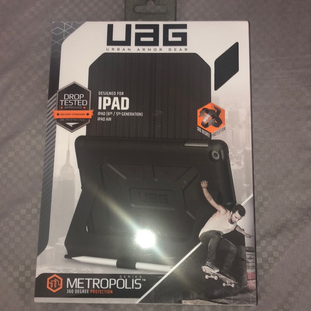 Urban Armor Gear IPad Air and 5th/6th Gen case